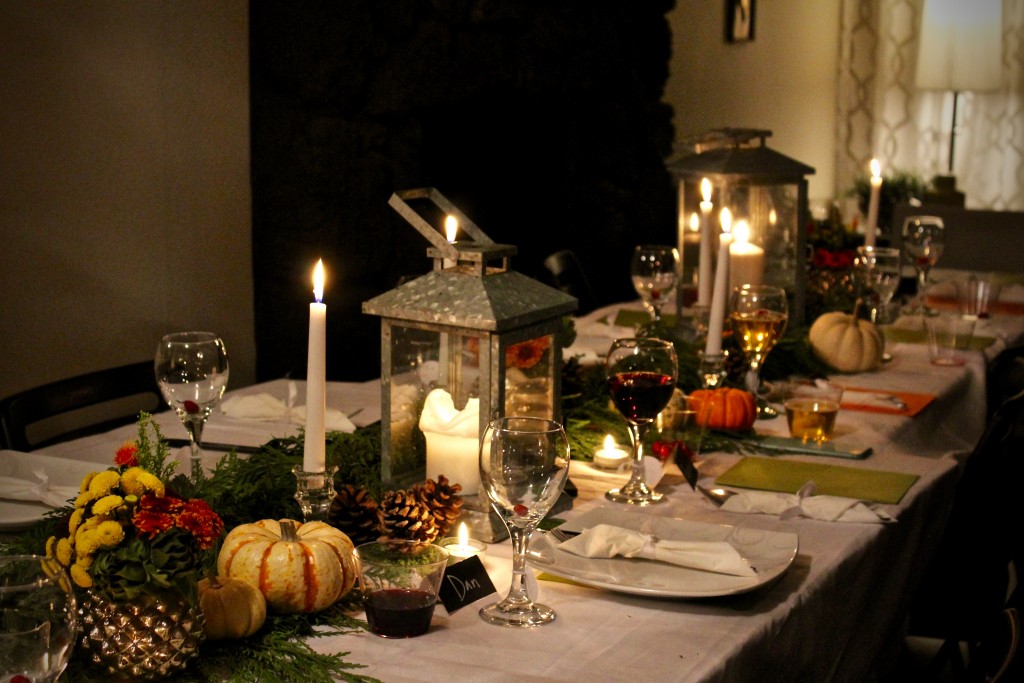 friendsgiving tablescape 