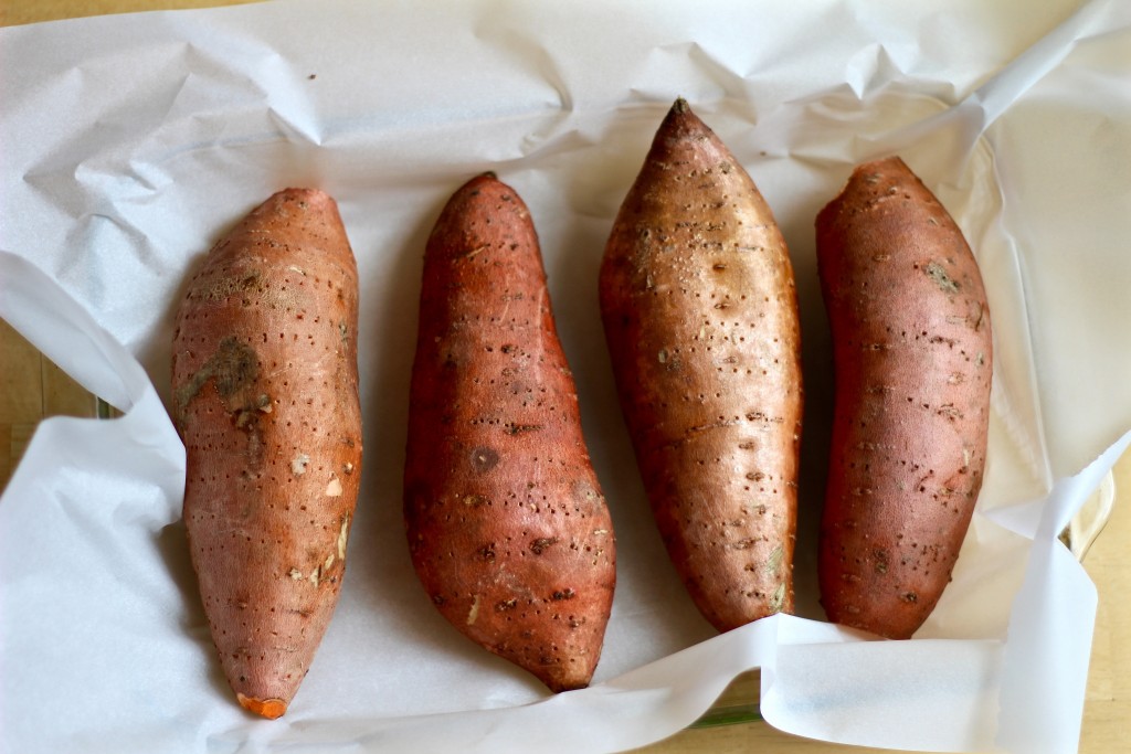 healthy chicken stuffed sweet potato boats
